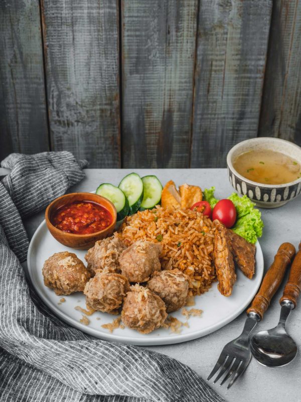 nasi goreng bakso penyet.jpeg