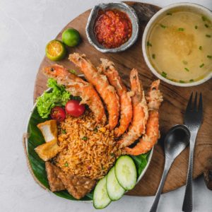 nasi goreng udang penyet smashed fried prawn fried rice.jpeg
